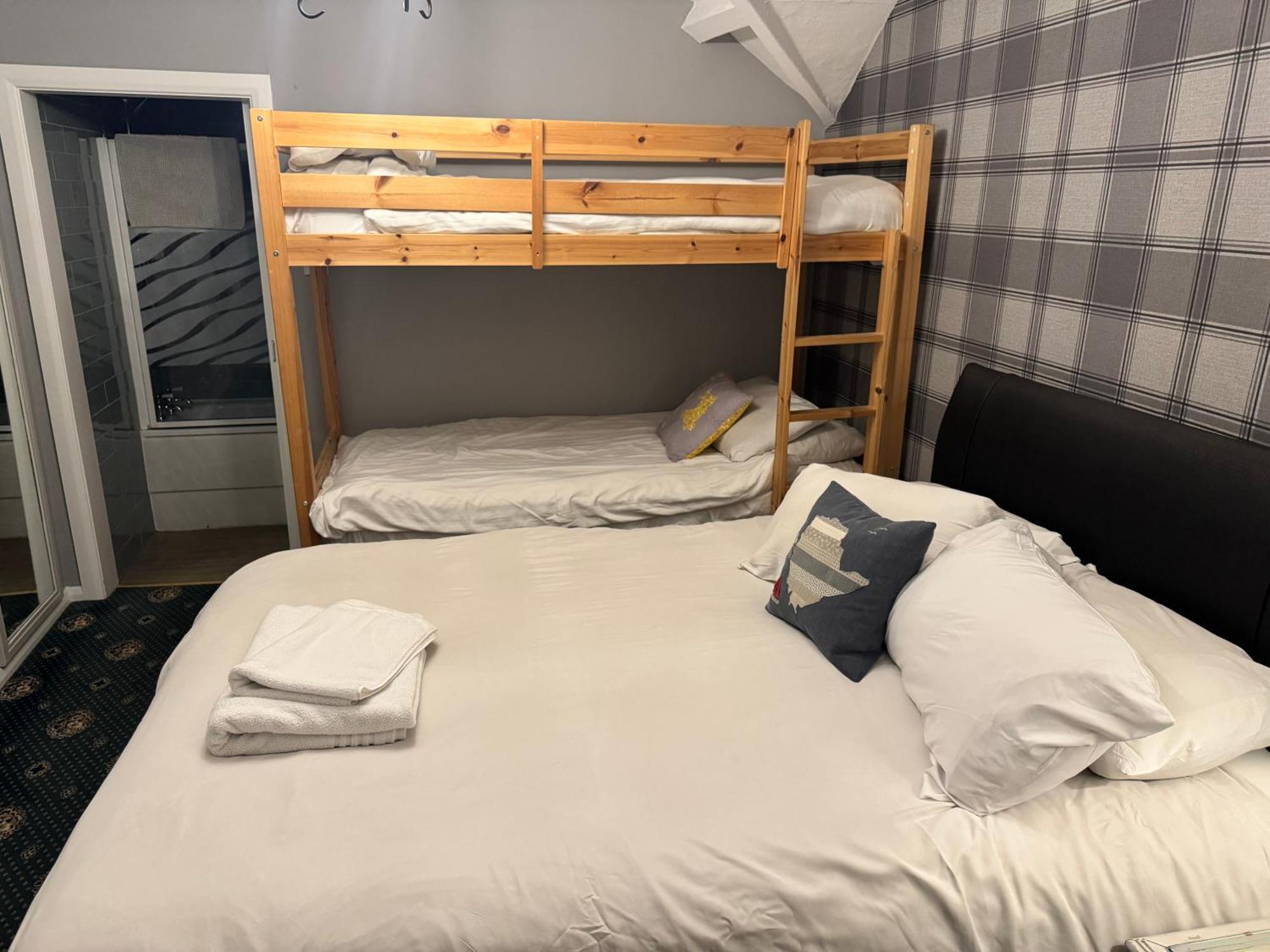 Llanfachraeth Holland Hotel מראה חיצוני תמונה