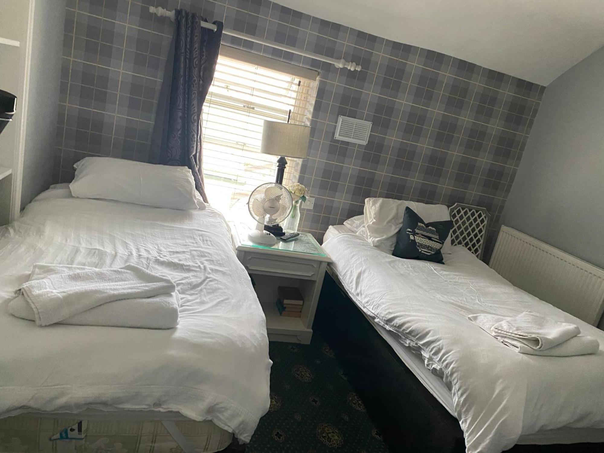 Llanfachraeth Holland Hotel מראה חיצוני תמונה